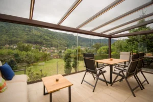 Pergola s dlažbou na míru a oplechováním